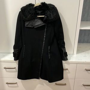 Black wool/polyester Via Spiga coat with removable faux fur color